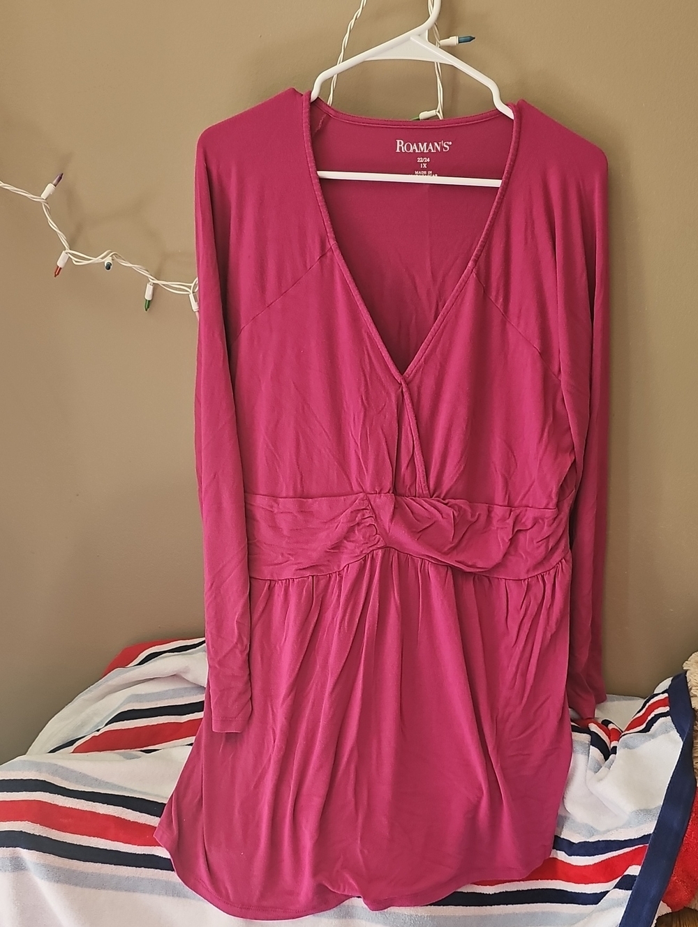 Roaman's Women's Magenta Long-Sleeve V-Neck Twist-Waist Tunic